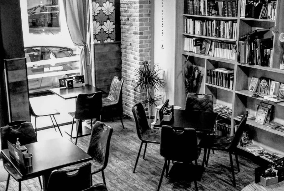 CAFETERÍA-SZIA-COFFEE-AND-BOOKS-AVILÉS